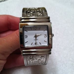NEW IN BOX - SILVER TONE SCROLL CUFF WATCH